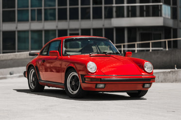 High Res 1984 Porsche Picture — Free Images