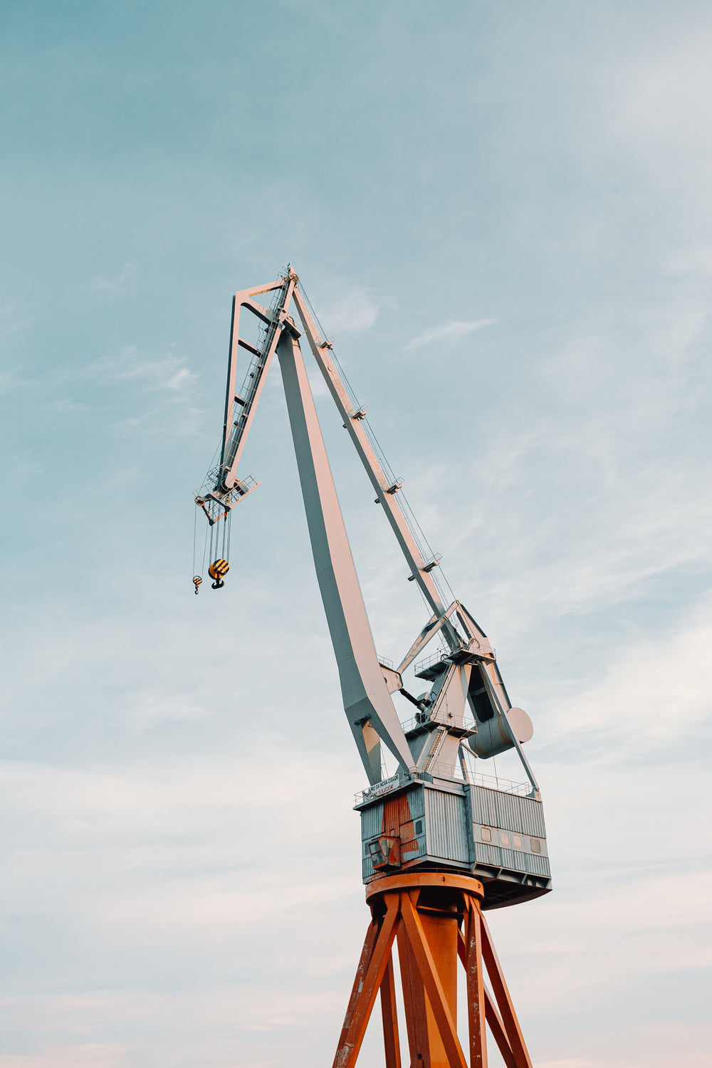 a crane tower on a clear day