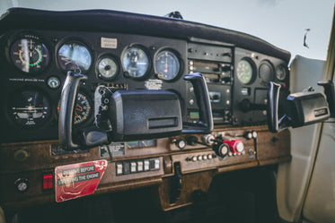 airplane steering