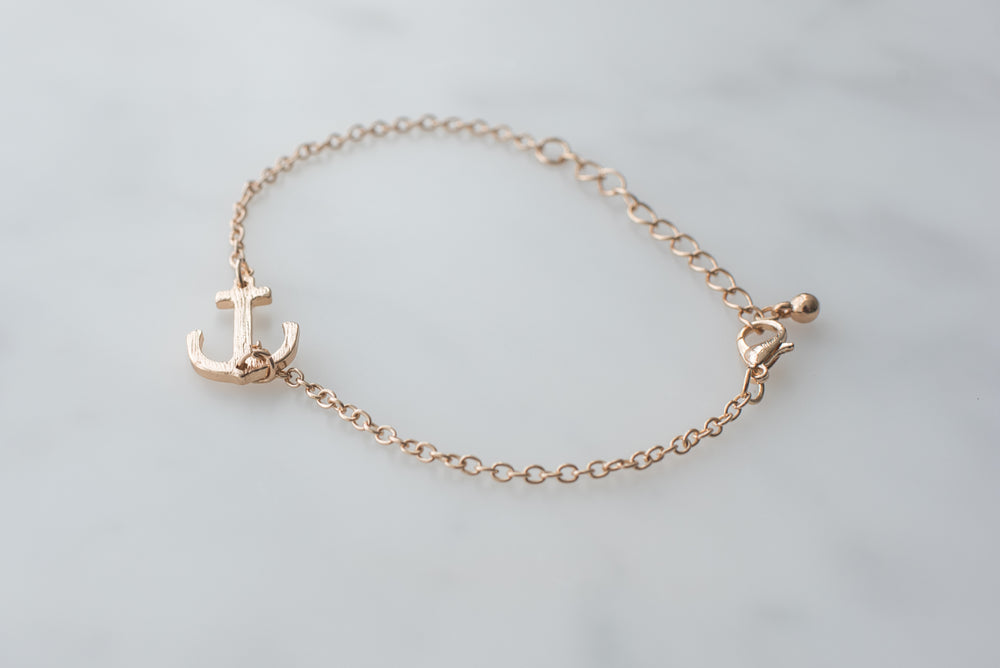 anchor bracelet gold