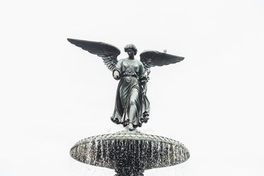 angel of the waters statue