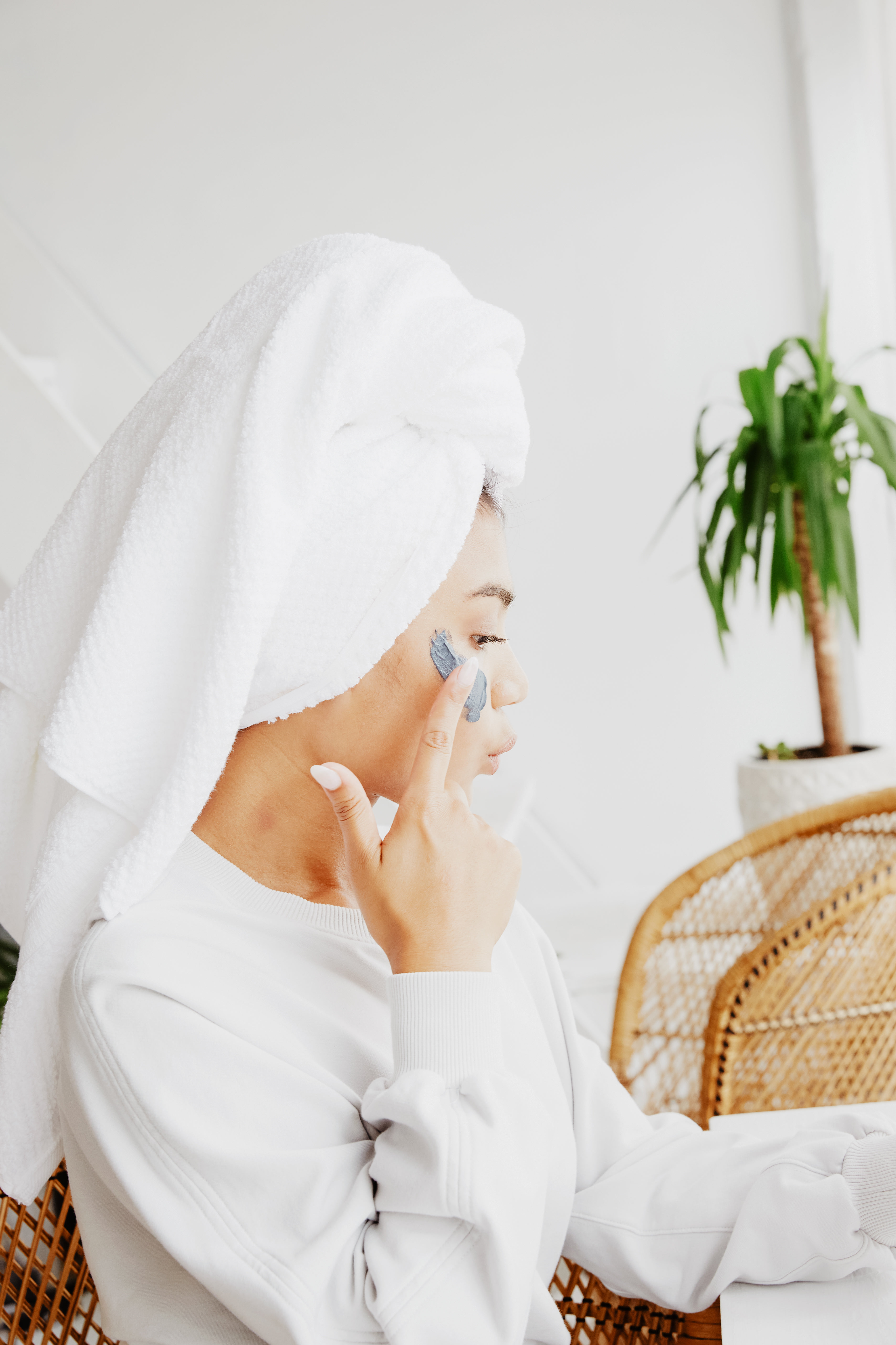 Applying Moisterizing Face Mask