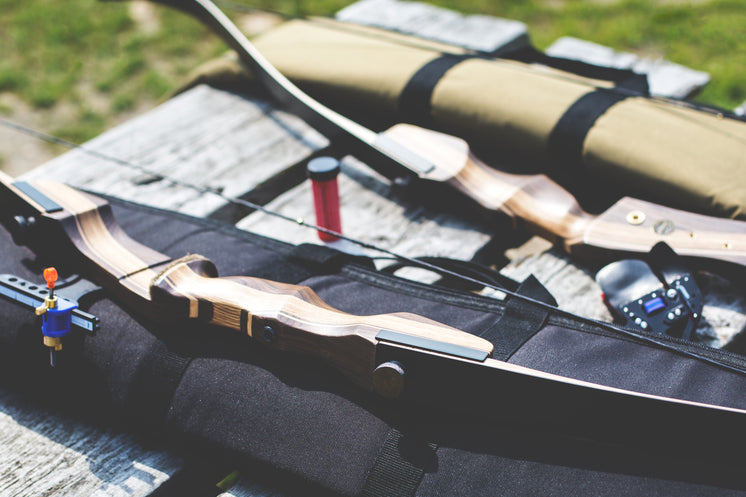 archery-equipment.jpg?width=746&format=pjpg&exif=0&iptc=0