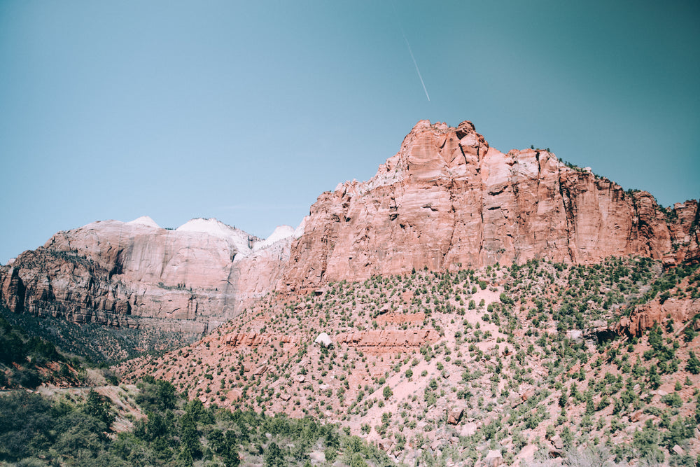 arizona desert cliffs