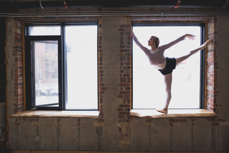 Quick Story: The truth About Vocal Ballet Dancer In Window