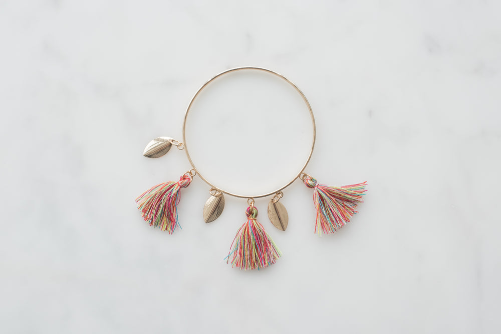 bangle bracelet with feathers