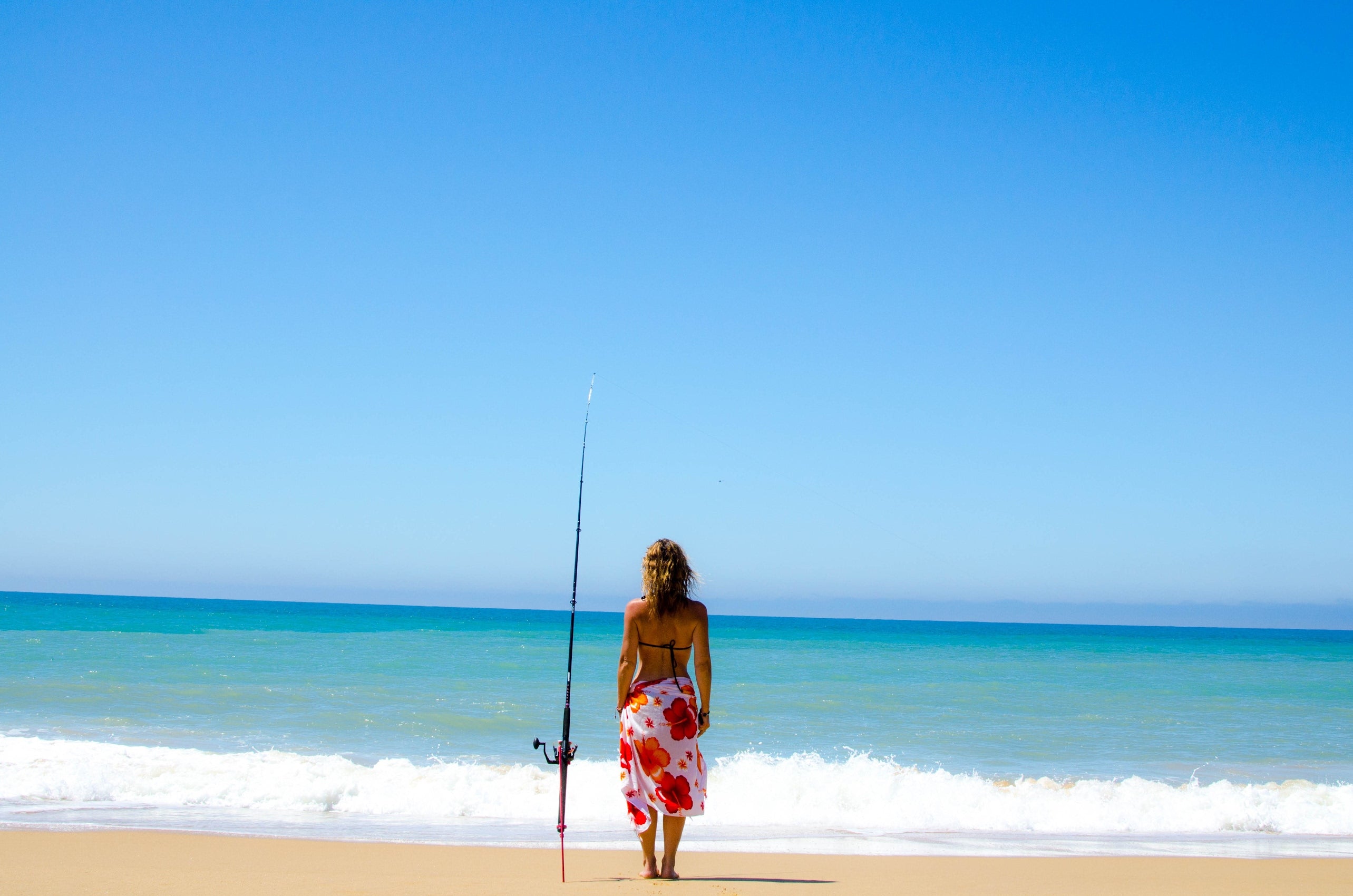 Free Beach Fishing Image: Stunning Photography