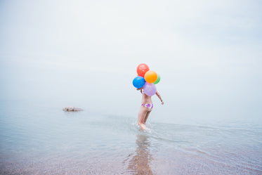 beach party balloons