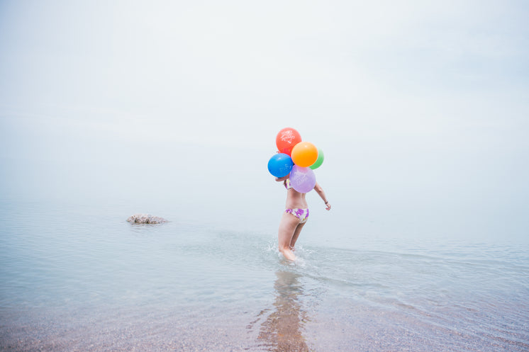 beach-party-balloons.jpg?width=746&forma