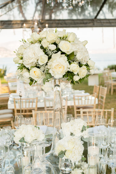 beautiful centerpiece at an outdoor wedding