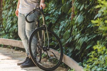 Free Bike Outside Photo — High Res Pictures