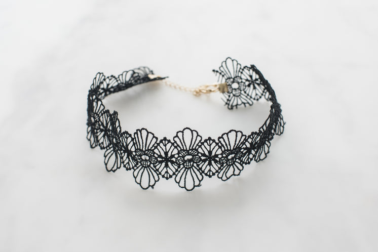 black-choker-necklace-ad.jpg?width=746&f