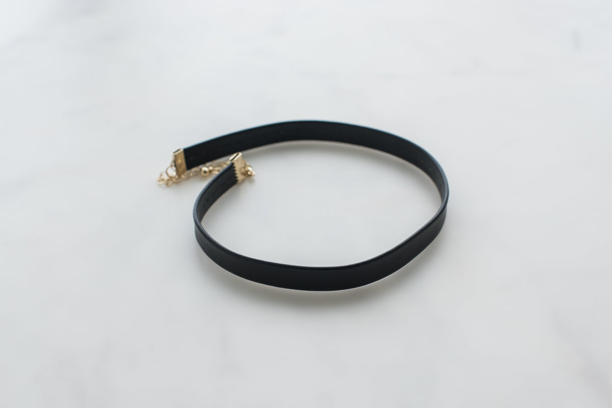 thick black leather choker necklace