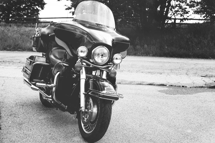 black-white-motorcycle.jpg?width=746&for