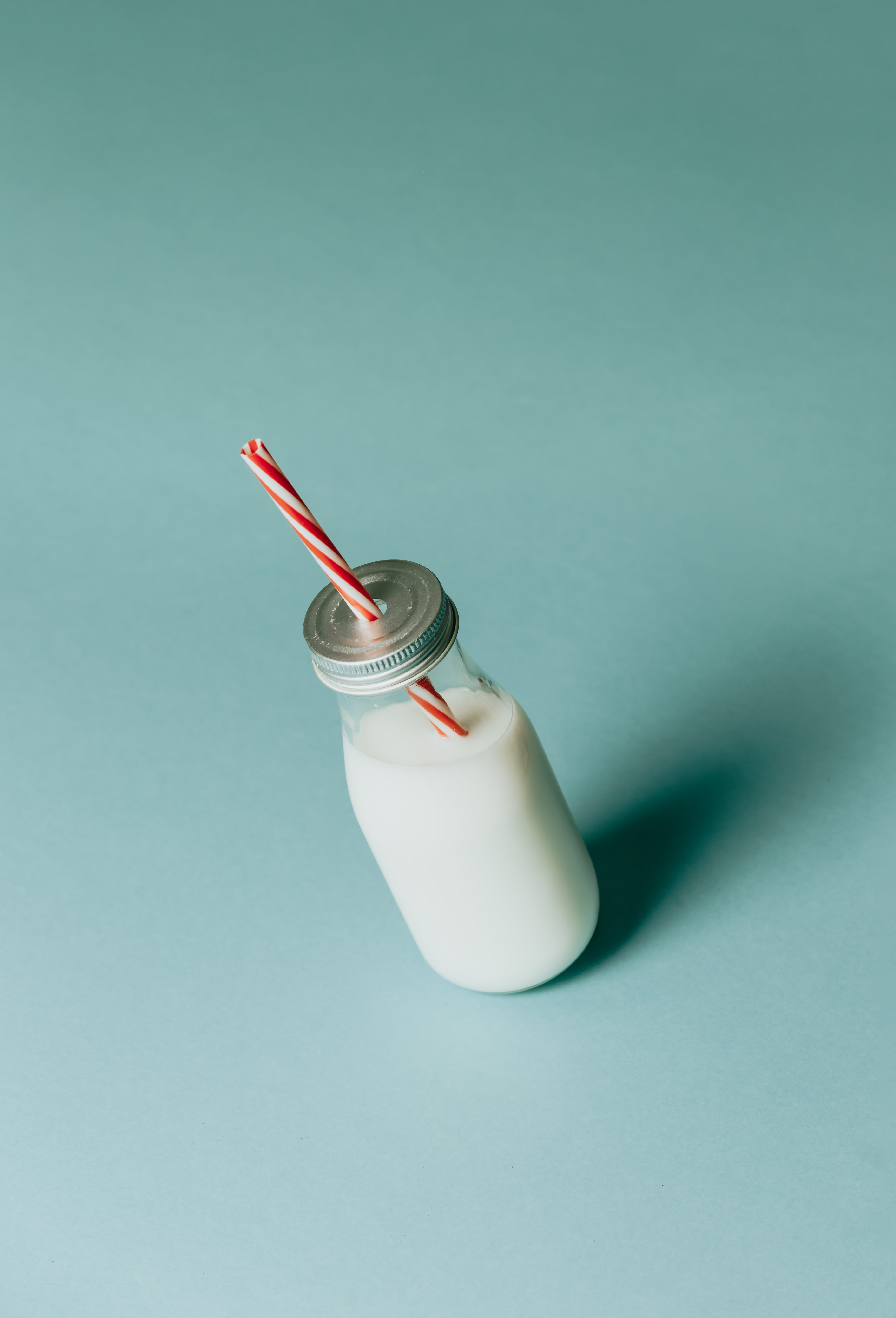 Milk Bottles With Lids And Straw