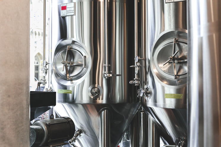 brewery-beer-tanks.jpg?width=746&format=pjpg&exif=0&iptc=0