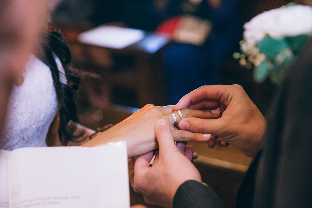 bride & groom wedding ring vows