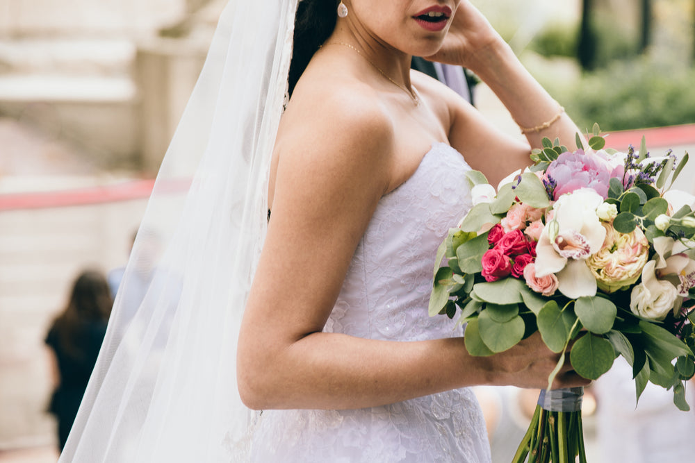 bride with wedding bouquet