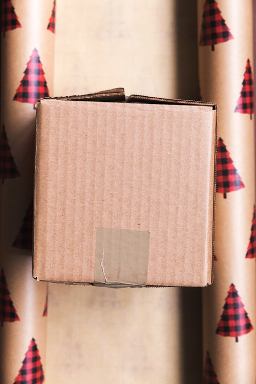 caixa de papelão pronta para ser embalada e enviada