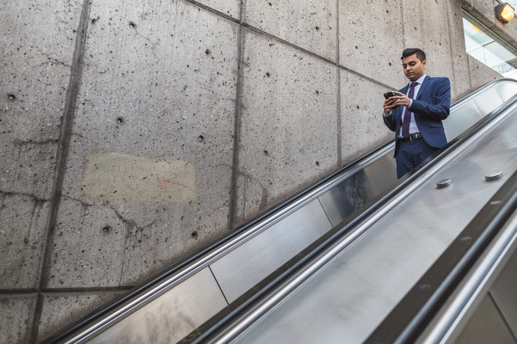 businessman-on-escalator.jpg?width=746&format=pjpg&exif=0&iptc=0