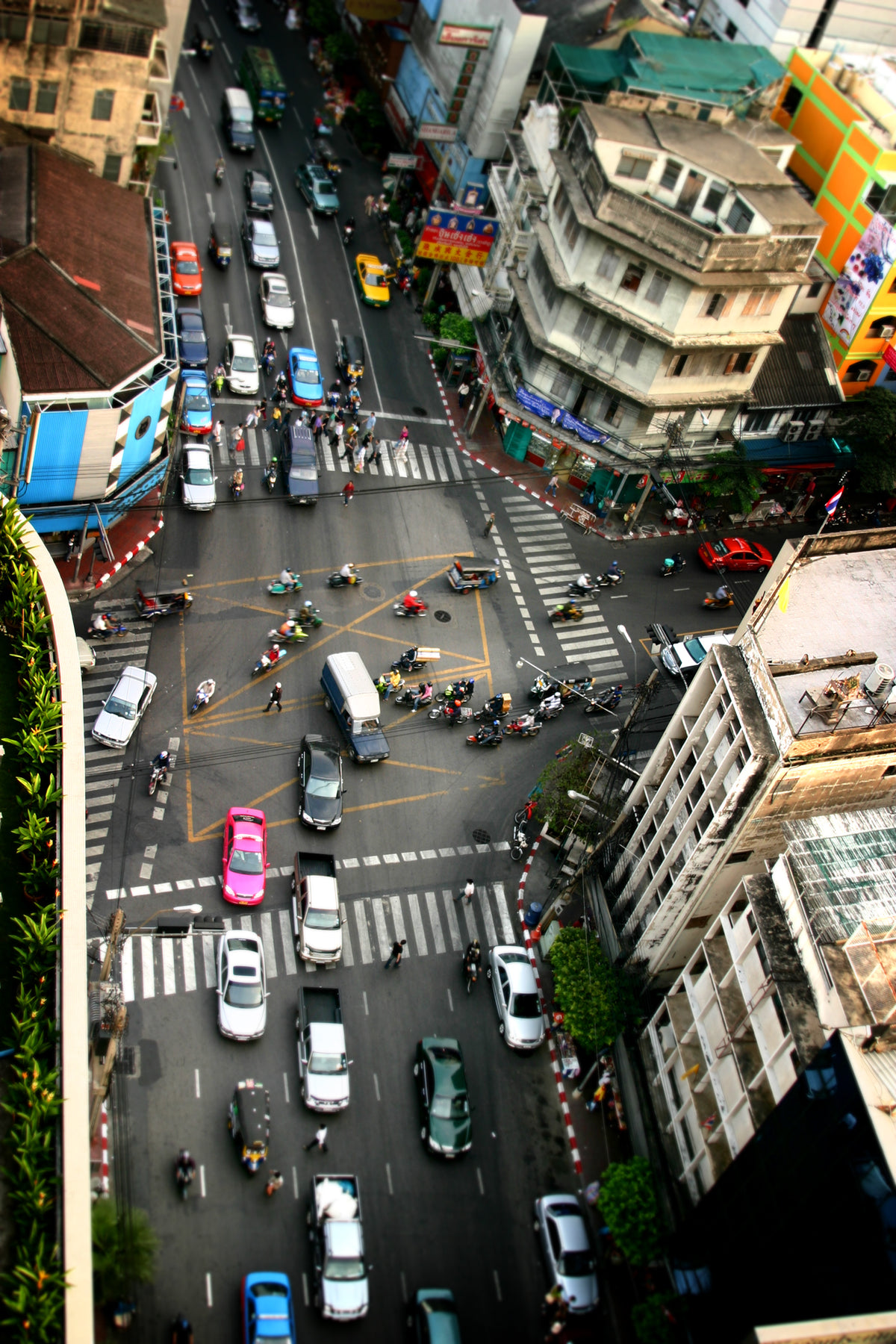 上面繁忙的泰国十字路口