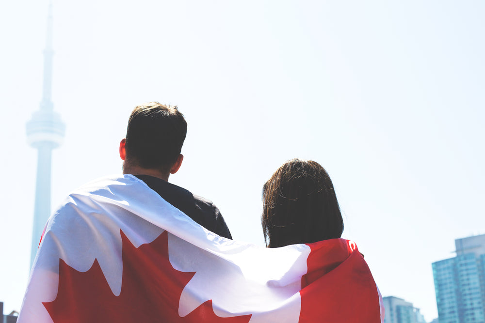 canada flag couple