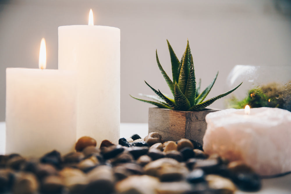 candles and bathroom decor