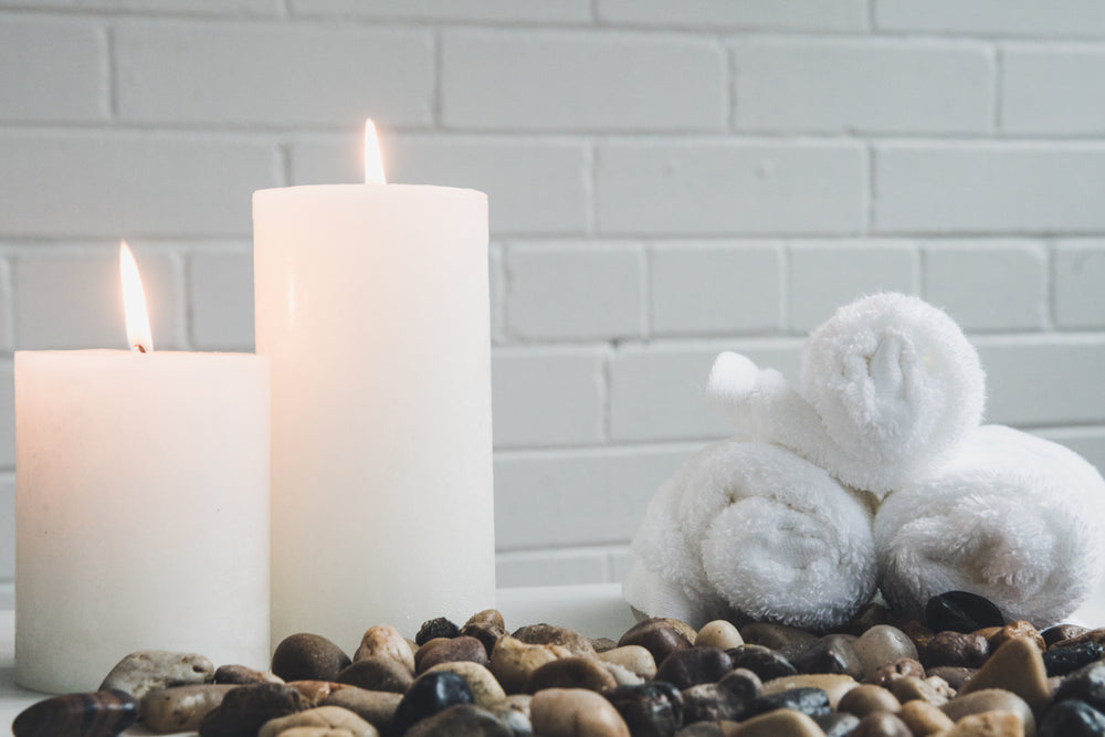 candles and spa towels