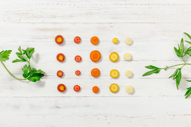 carrot gradient with greens