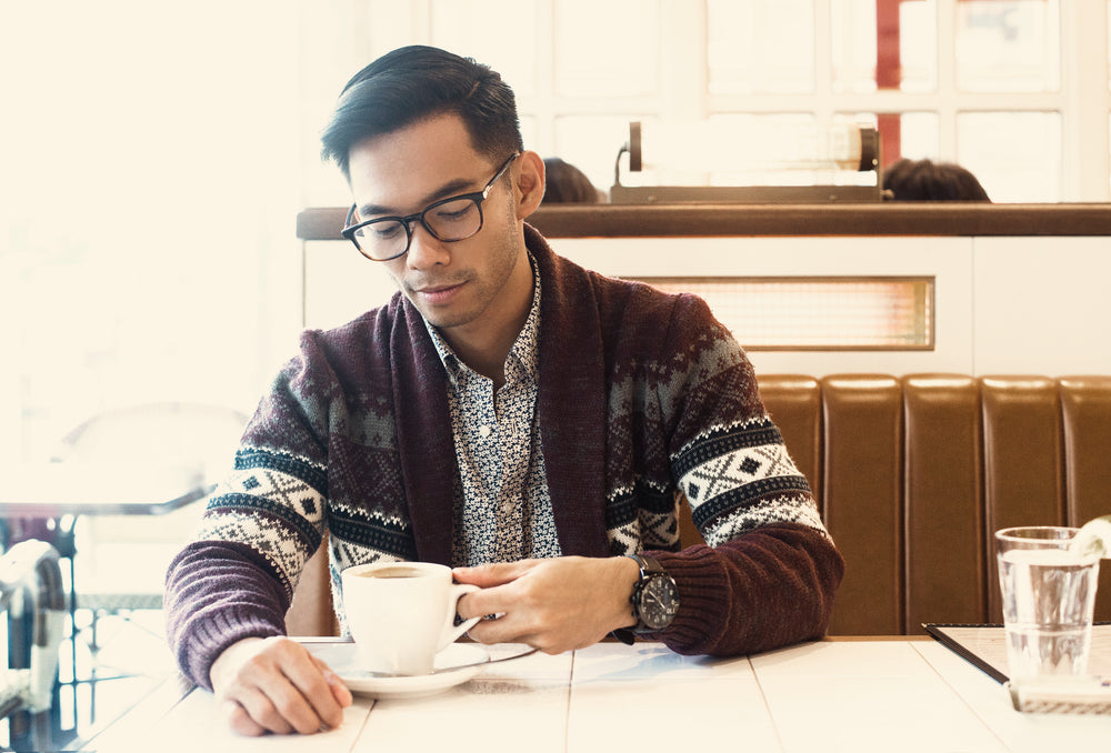 casual coffee date in warm fall mens fashion