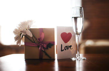 champagne love gift