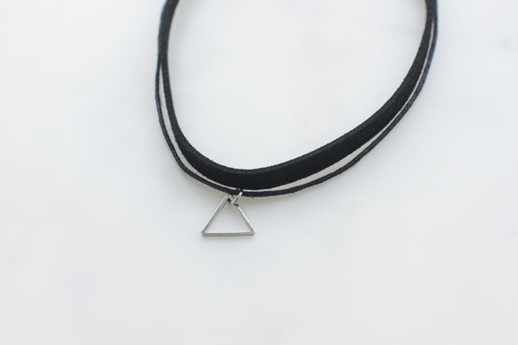 choker-with-triangle.jpg?width=746&forma