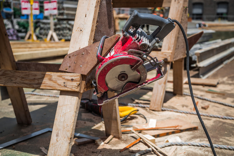 https://burst.shopifycdn.com/photos/circular-saw-on-construction-site.jpg?width=746&format=pjpg&exif=0&iptc=0