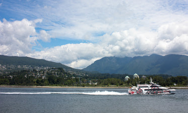 city boat trip