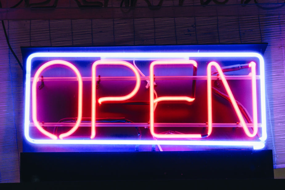 picture-of-classic-neon-open-sign-free-stock-photo