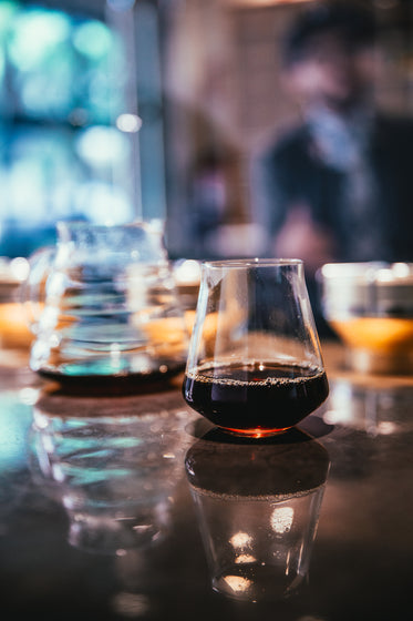 coffee process with glassware at cafe