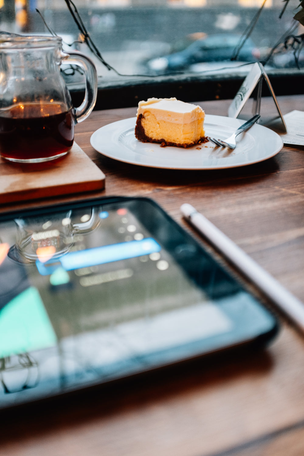 coffee shop visit complete with cake