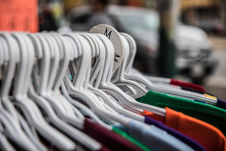 colorful-t-shirts-on-clothing-rack-size-medium.jpg?width=746&format=pjpg&exif=0&iptc=0