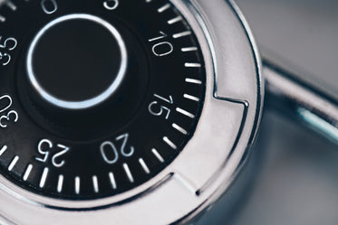 Free Combination Lock Close Up Photo — High Res Pictures