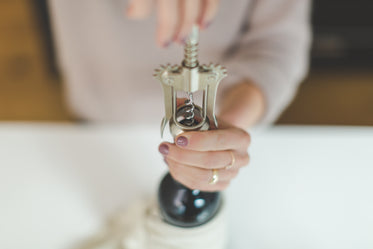 corkscrew opening wine