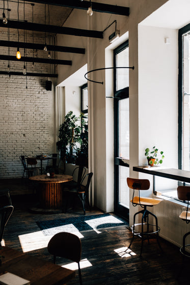 corner of a resturant awaits customers