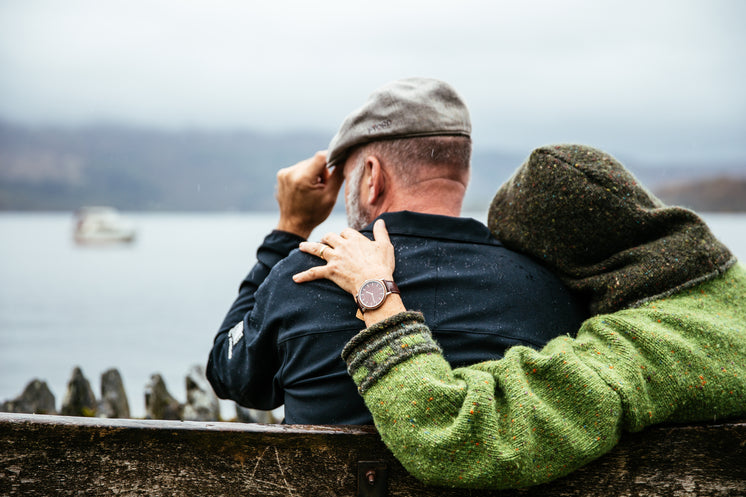 couple-sits-in-british-rain.jpg?width=74