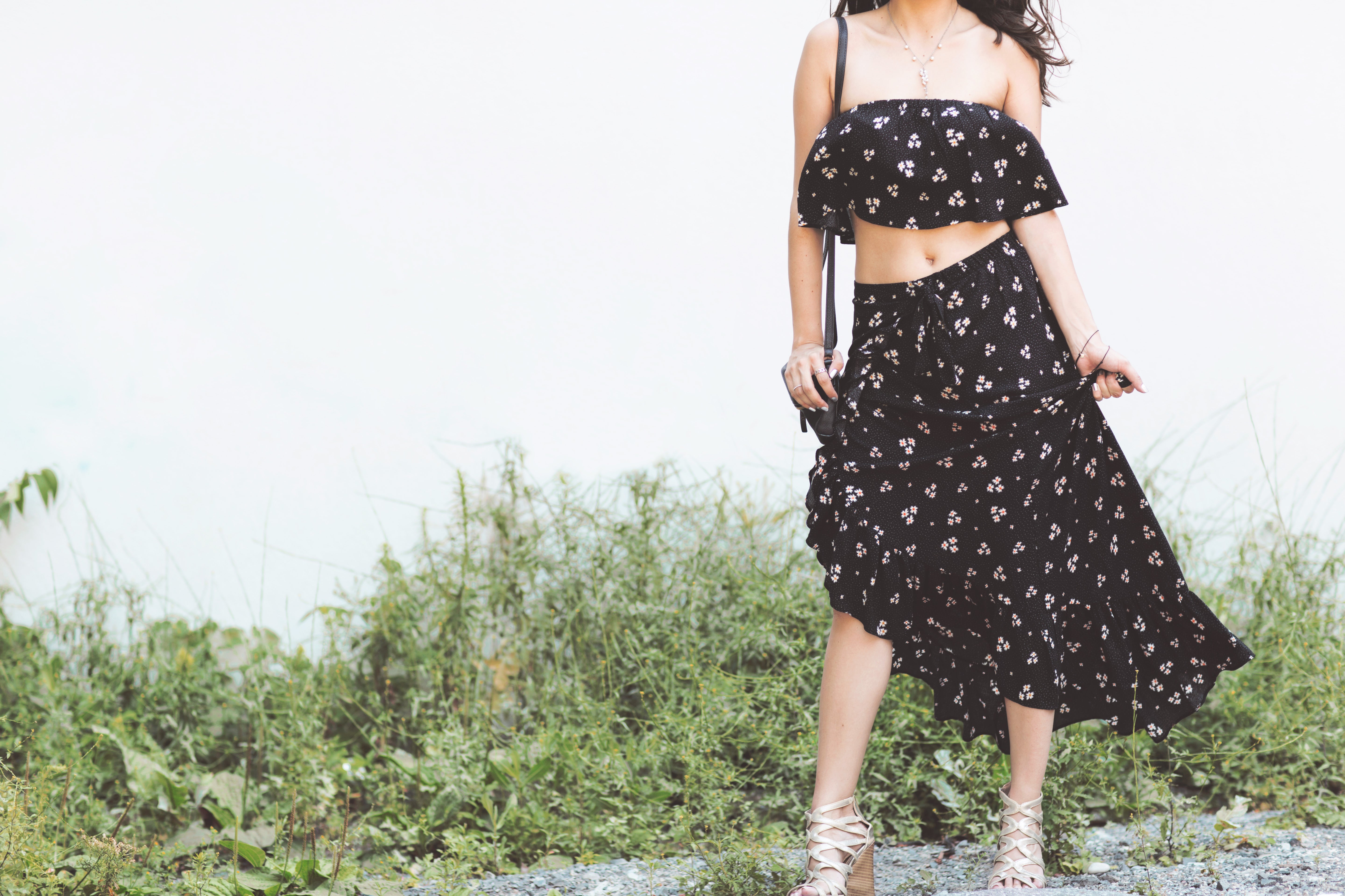 Free Crop Top And Dress Image: Stunning Photography