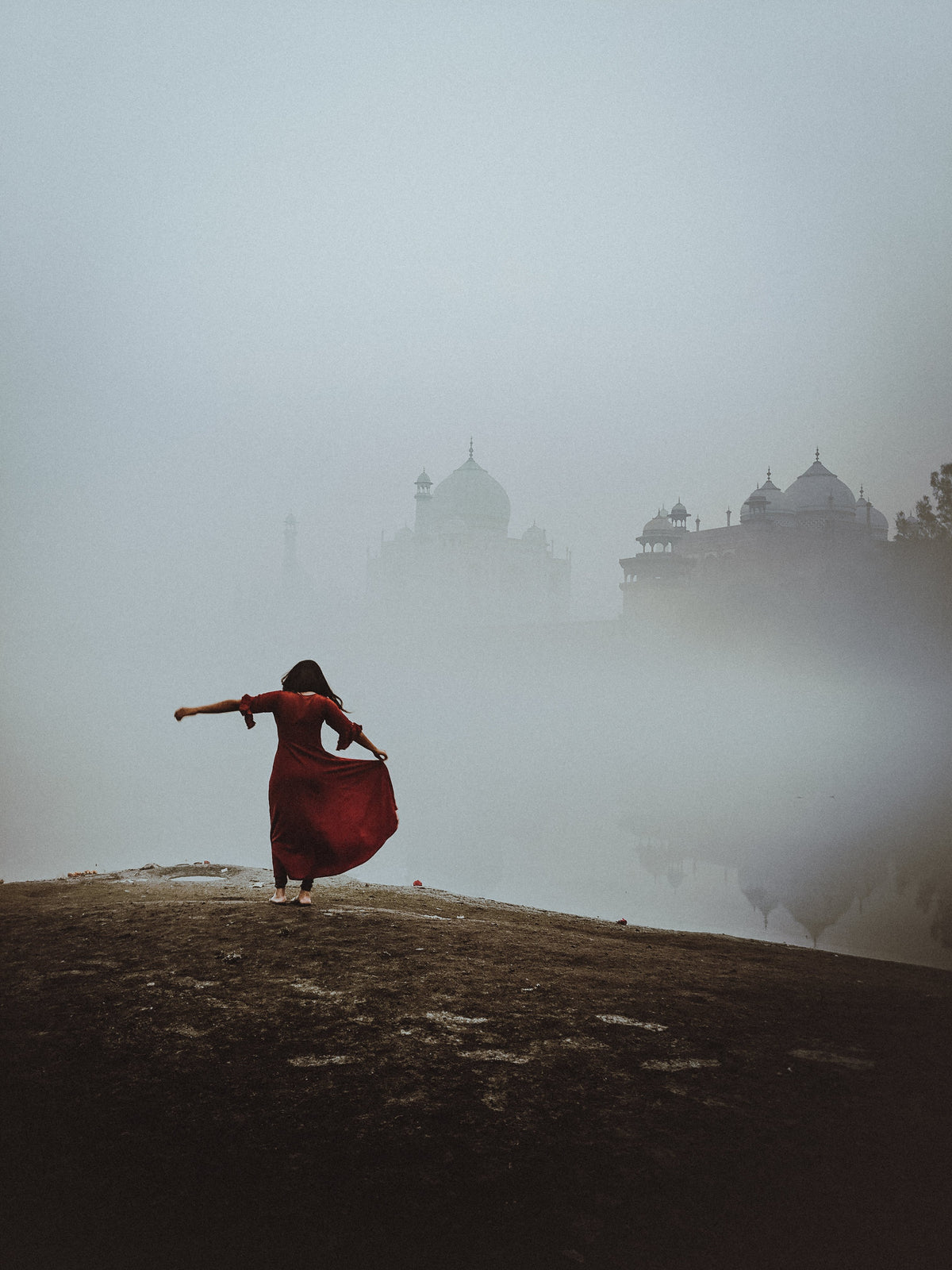 dancing with the taj mahal in the mist