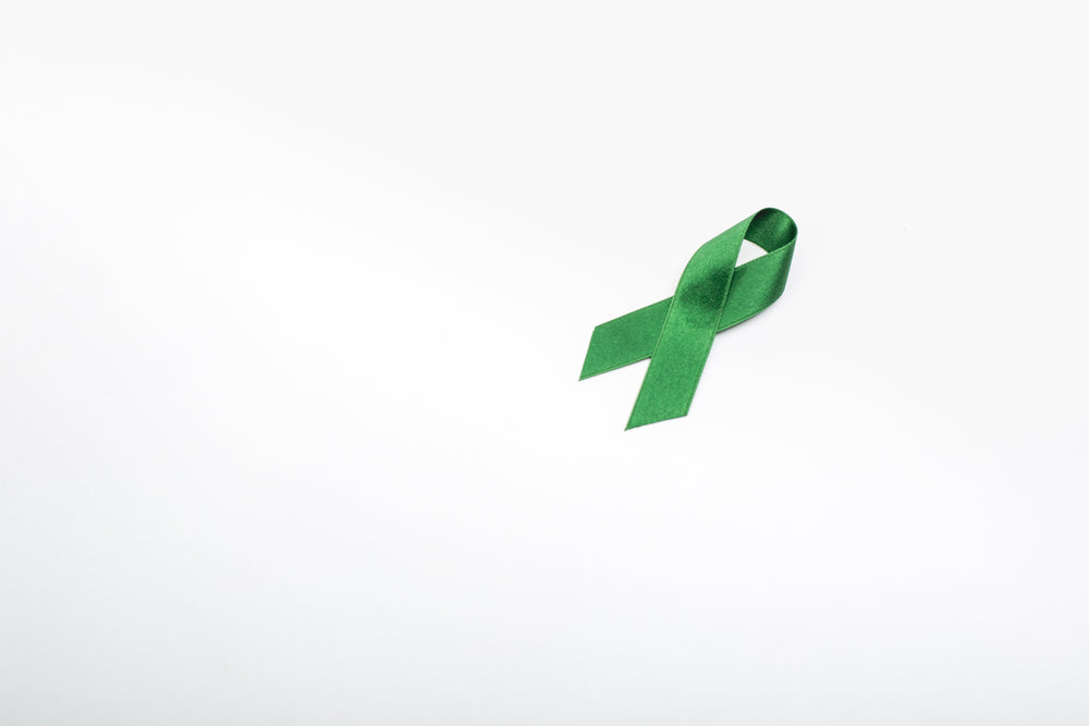 dark green ribbon angle