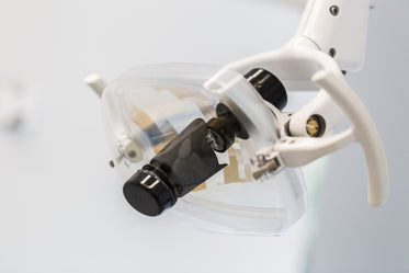 Free Dentist Light Photo — High Res Pictures