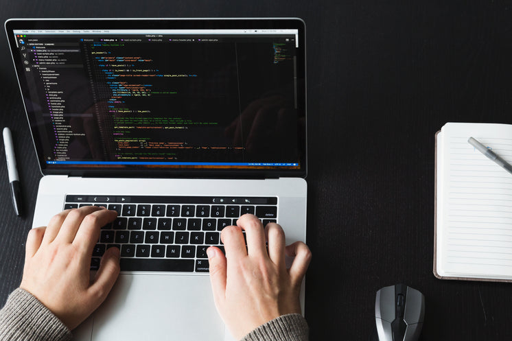 developer-coding-in-php.jpg?width=746&format=pjpg&<a%20href=