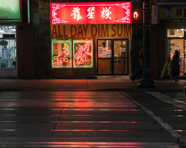 dim sum restaurant neon