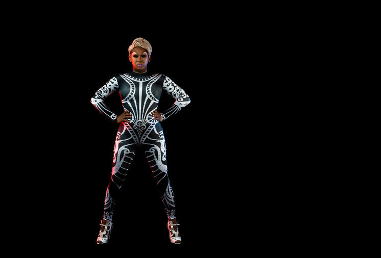 drag-queen-makes-a-stong-pose.jpg?width=746&format=pjpg&exif=0&iptc=0