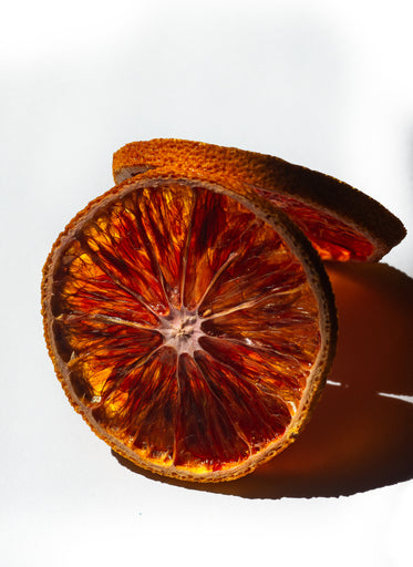 dried orange slices leaning against each other